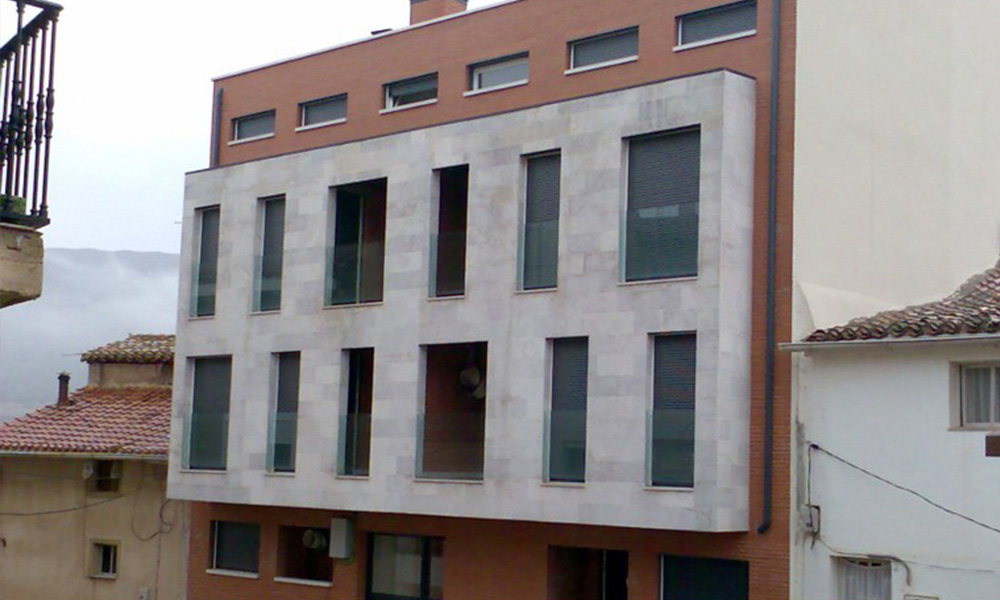 Edificio de viviendas en Ribafrecha, La Rioja